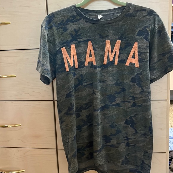 Tops - MAMA Camo print Tshirt